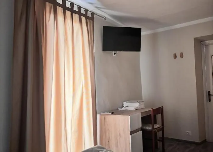 Da Betti E Luca * Момбаруццо