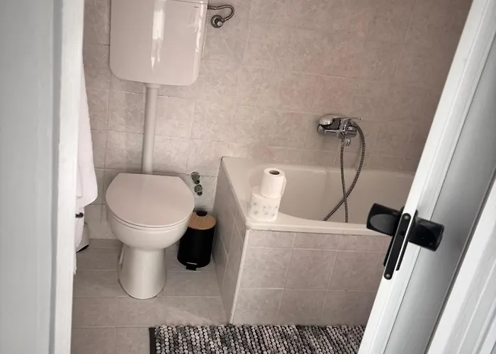 Da Betti E Luca Pensjonat